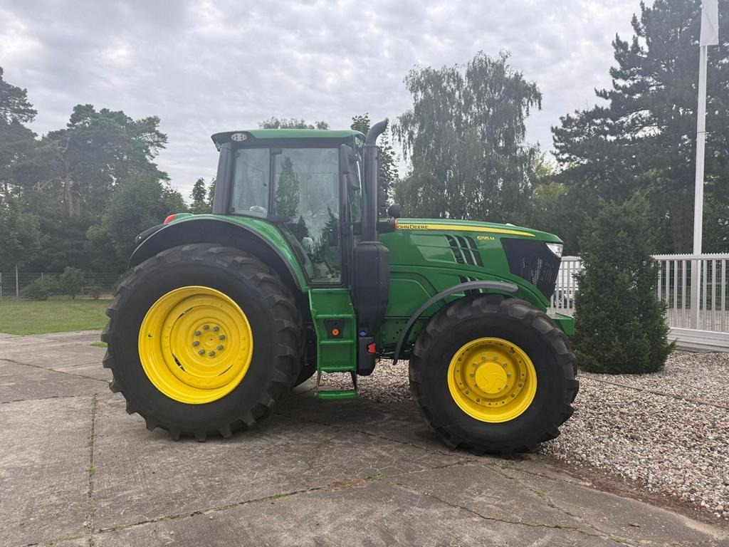 John Deere TRAKTOR 6195M MIT KABINE - Traktor: billede 1 John Deere TRAKTOR 6195M MIT KABINE - Traktor: billede 1