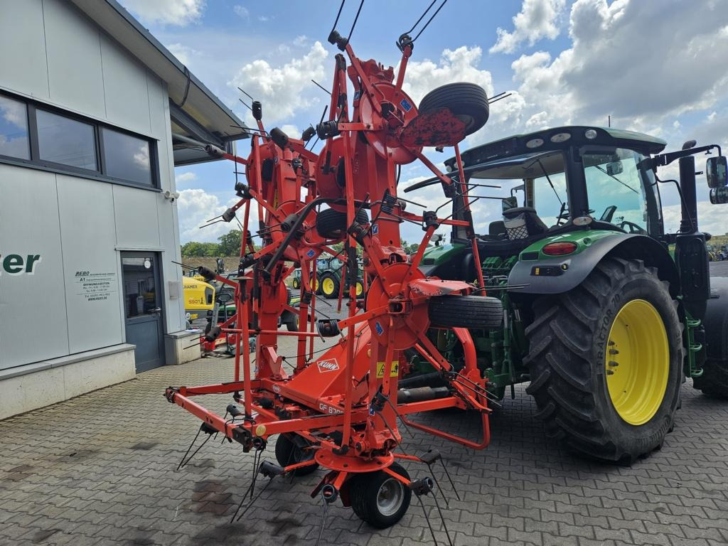 Kuhn GF 8702 - Høvender: billede 3 Kuhn GF 8702 - Høvender: billede 3