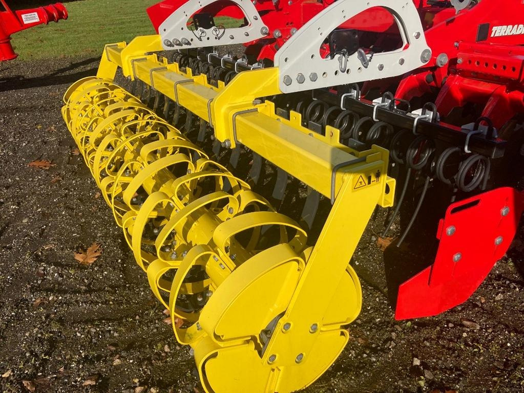 Pöttinger TERRADISC 3001 - Tallerkenharve: billede 4 Pöttinger TERRADISC 3001 - Tallerkenharve: billede 4