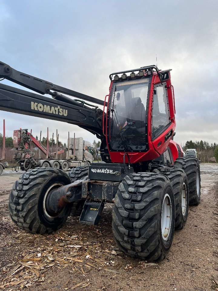 Komatsu 911 - Skovmaskine: billede 1 Komatsu 911 - Skovmaskine: billede 1
