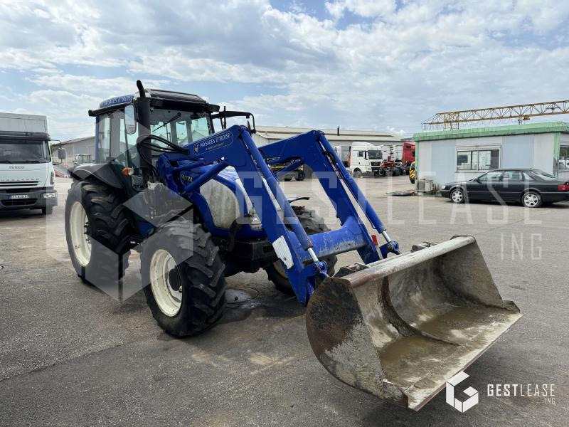 Valtra A72 - Traktor: billede 4 Valtra A72 - Traktor: billede 4