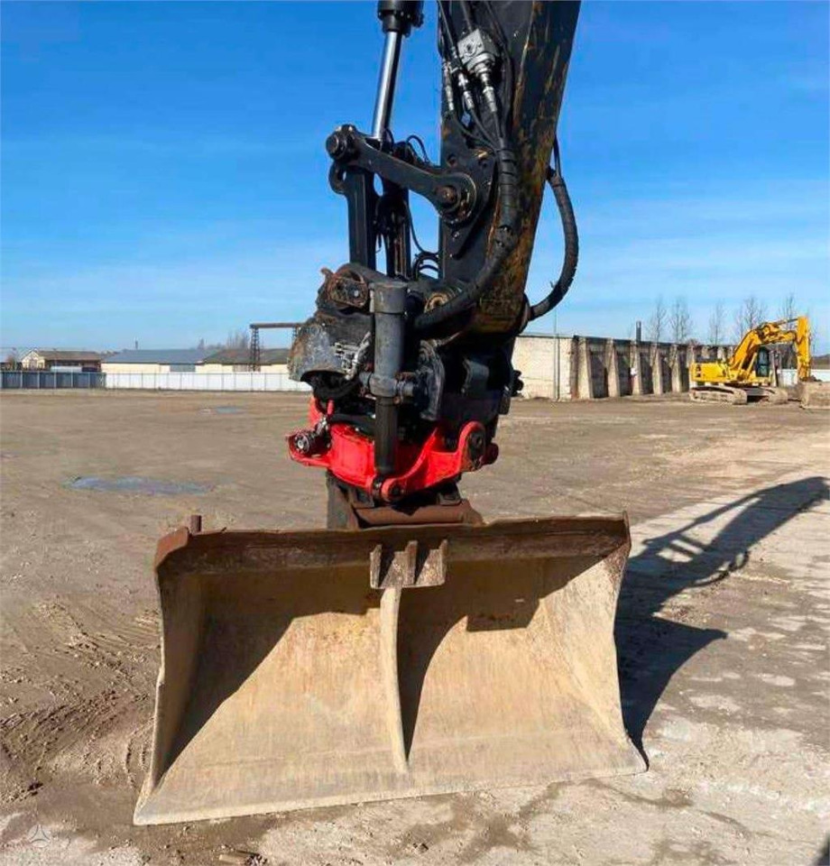 CAT 323 ROTOTILT R8 - Bæltegravemaskine: billede 1 CAT 323 ROTOTILT R8 - Bæltegravemaskine: billede 1