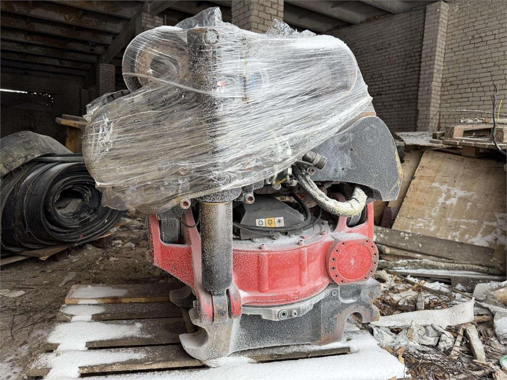 CAT 323 ROTOTILT R8 - Bæltegravemaskine: billede 2 CAT 323 ROTOTILT R8 - Bæltegravemaskine: billede 2