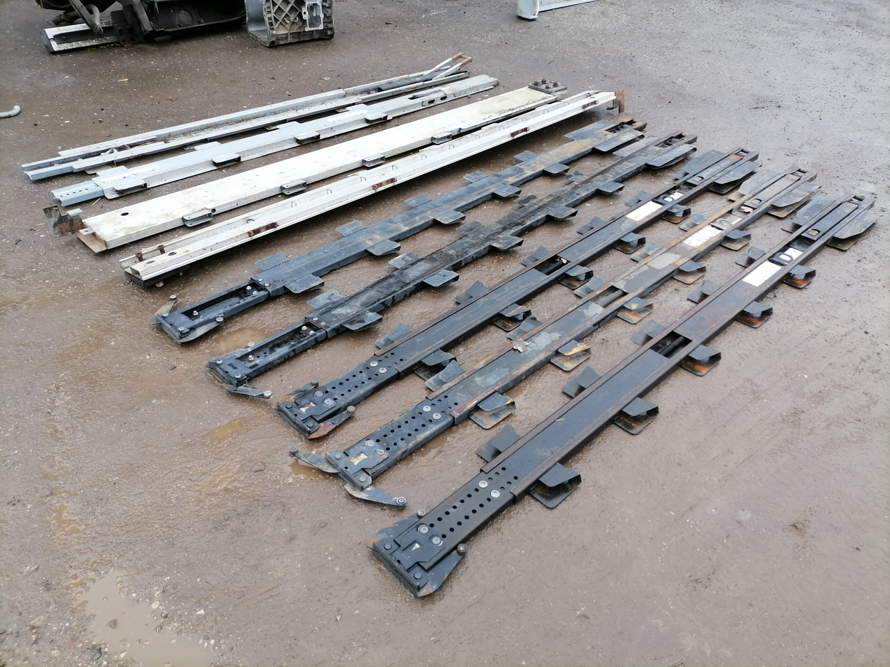 KRONE Haagise tugipostid 515068374 - Universaldel for Lastbil: billede 1 KRONE Haagise tugipostid 515068374 - Universaldel for Lastbil: billede 1