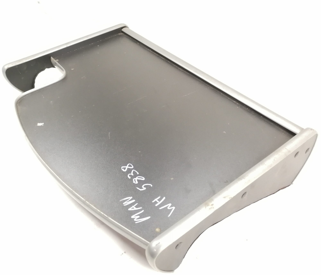 MAN Armatuurlaua pealne lisalaud - Universaldel for Lastbil: billede 2 MAN Armatuurlaua pealne lisalaud - Universaldel for Lastbil: billede 2