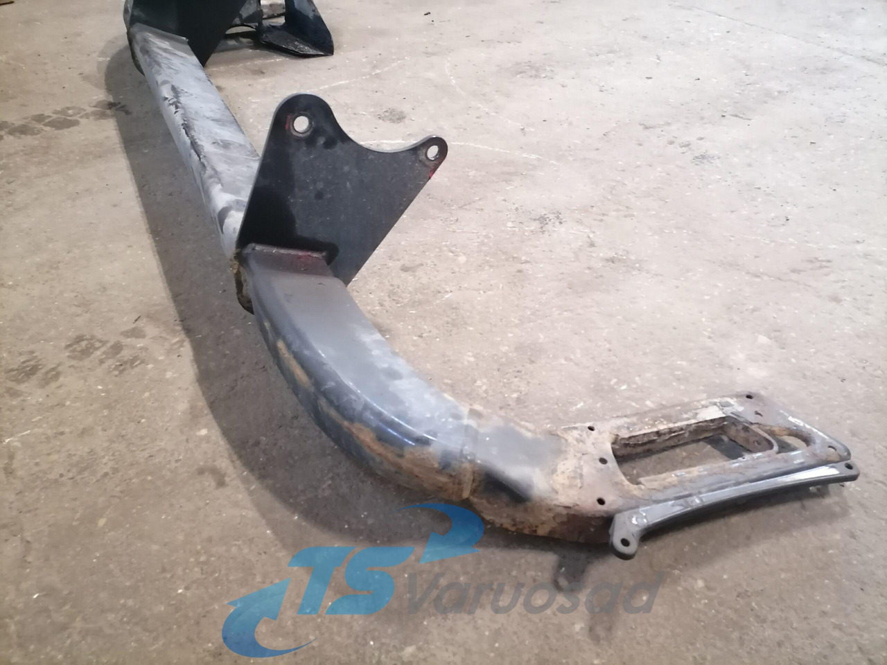MAN Bumper 81418905171 - Kofanger for Lastbil: billede 4 MAN Bumper 81418905171 - Kofanger for Lastbil: billede 4