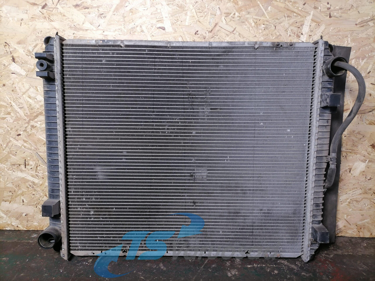 MAN Cooling radiator 8106116493 - Køler for Lastbil: billede 1 MAN Cooling radiator 8106116493 - Køler for Lastbil: billede 1
