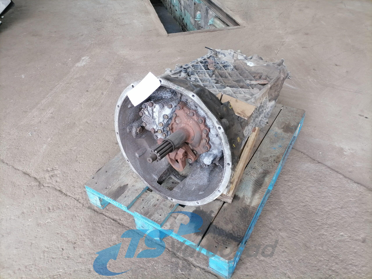 MAN Gearbox 81320046016 - Gearkasse og reservedele for Lastbil: billede 1 MAN Gearbox 81320046016 - Gearkasse og reservedele for Lastbil: billede 1