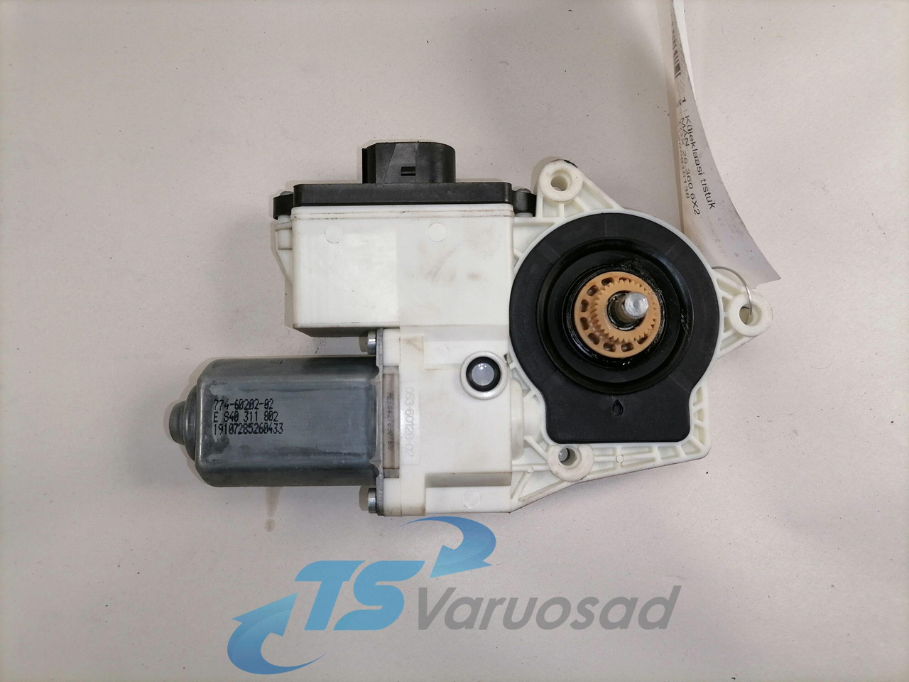 MAN Glass lift 81286016138 - Vindue og reservedele for Lastbil: billede 4 MAN Glass lift 81286016138 - Vindue og reservedele for Lastbil: billede 4