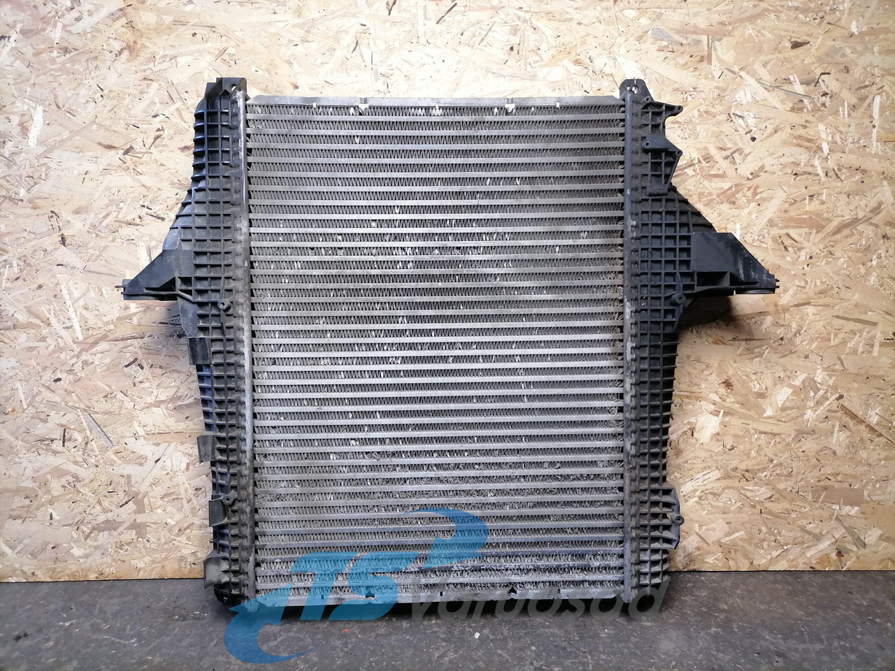 MAN Intercooler radiator 81061006556 - Ladeluftkøler for Lastbil: billede 2 MAN Intercooler radiator 81061006556 - Ladeluftkøler for Lastbil: billede 2
