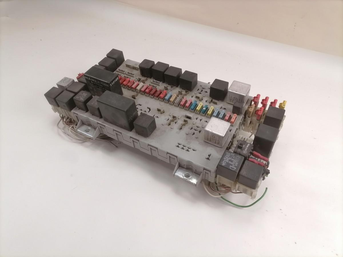 MAN Kaitsmepaneel 81254446060 - Sikring for Lastbil: billede 2 MAN Kaitsmepaneel 81254446060 - Sikring for Lastbil: billede 2