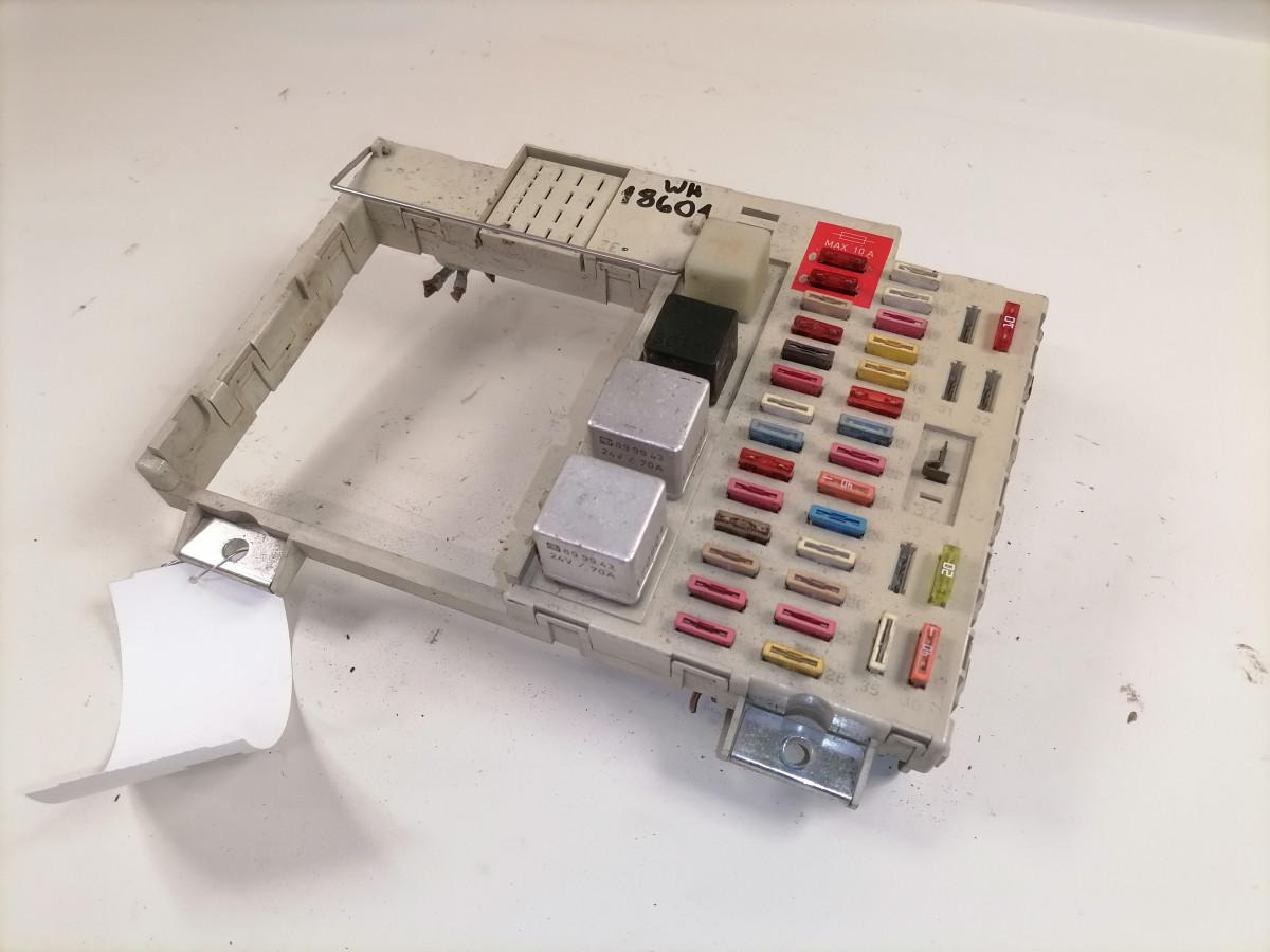 MAN Kaitsmepaneel 81254446074 - Sikring for Lastbil: billede 3 MAN Kaitsmepaneel 81254446074 - Sikring for Lastbil: billede 3