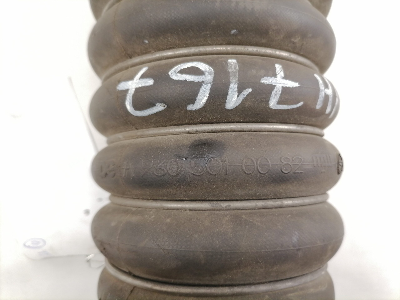 Mercedes-Benz Intercooleri lõdvik A9605010082 - Ladeluftkøler for Lastbil: billede 4 Mercedes-Benz Intercooleri lõdvik A9605010082 - Ladeluftkøler for Lastbil: billede 4