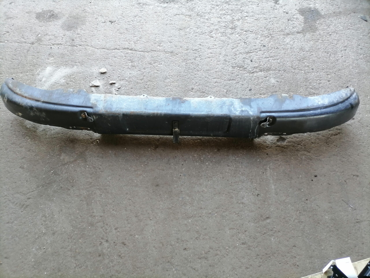 Scania Bumper 1731206 - Kofanger for Lastbil: billede 2 Scania Bumper 1731206 - Kofanger for Lastbil: billede 2