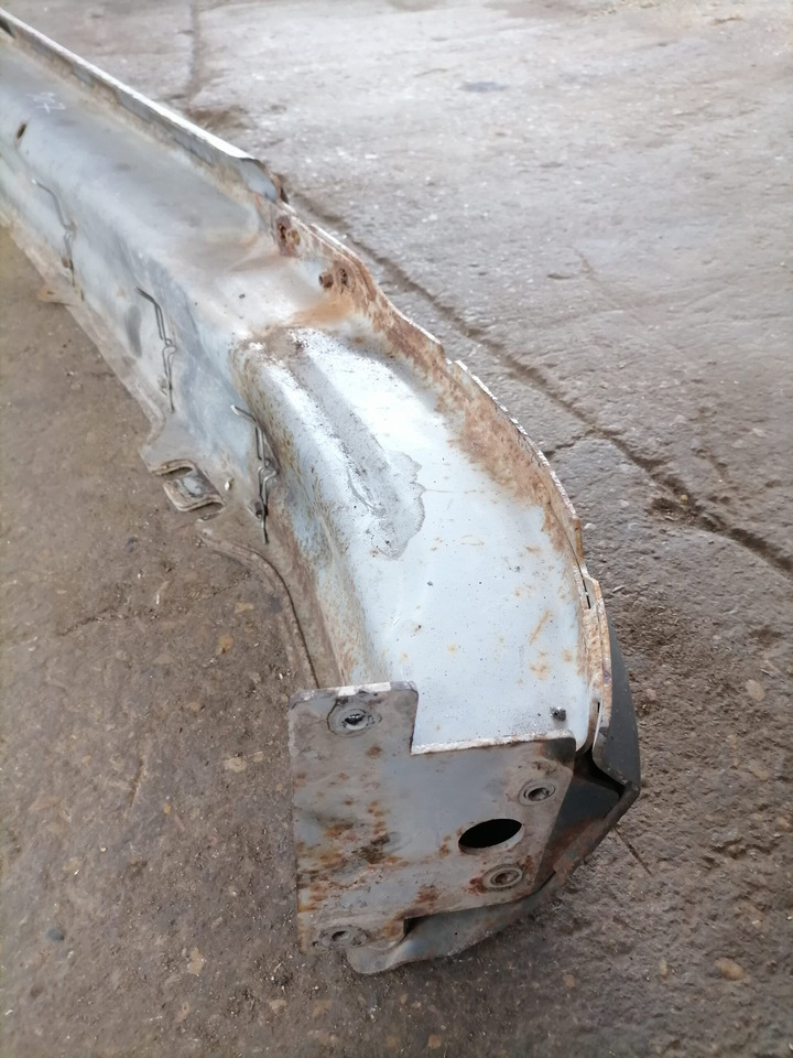Scania Bumper 1736656 - Kofanger for Lastbil: billede 3 Scania Bumper 1736656 - Kofanger for Lastbil: billede 3