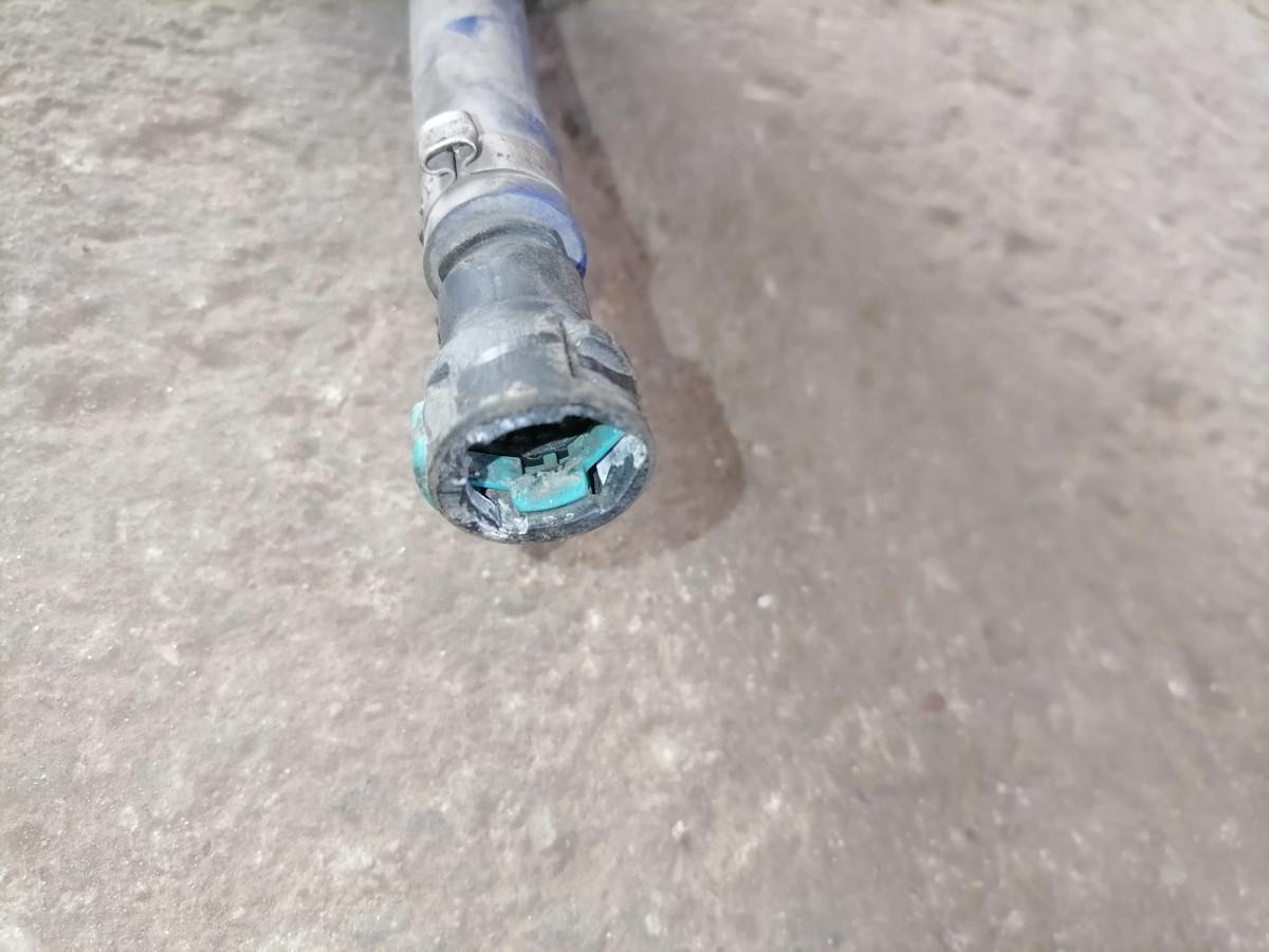 Scania Coolant pipe 2451637 - Kølesystem for Lastbil: billede 4 Scania Coolant pipe 2451637 - Kølesystem for Lastbil: billede 4