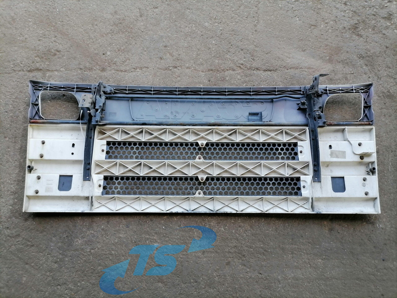 Scania Grille panel 1597571 - Gitter for Lastbil: billede 2 Scania Grille panel 1597571 - Gitter for Lastbil: billede 2
