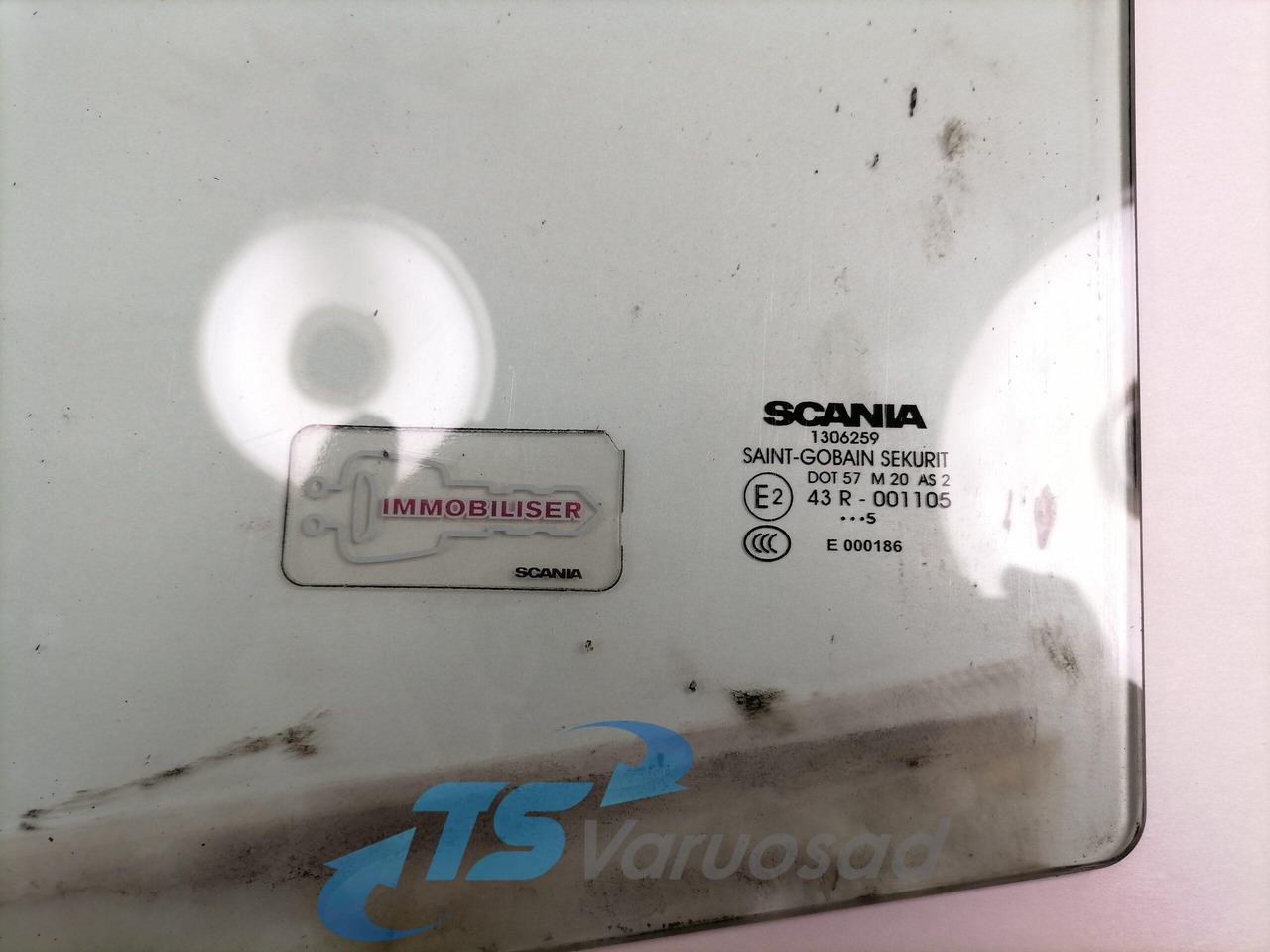 Scania Küljeklaas, vasak 1306259 - Vindue og reservedele for Lastbil: billede 2 Scania Küljeklaas, vasak 1306259 - Vindue og reservedele for Lastbil: billede 2