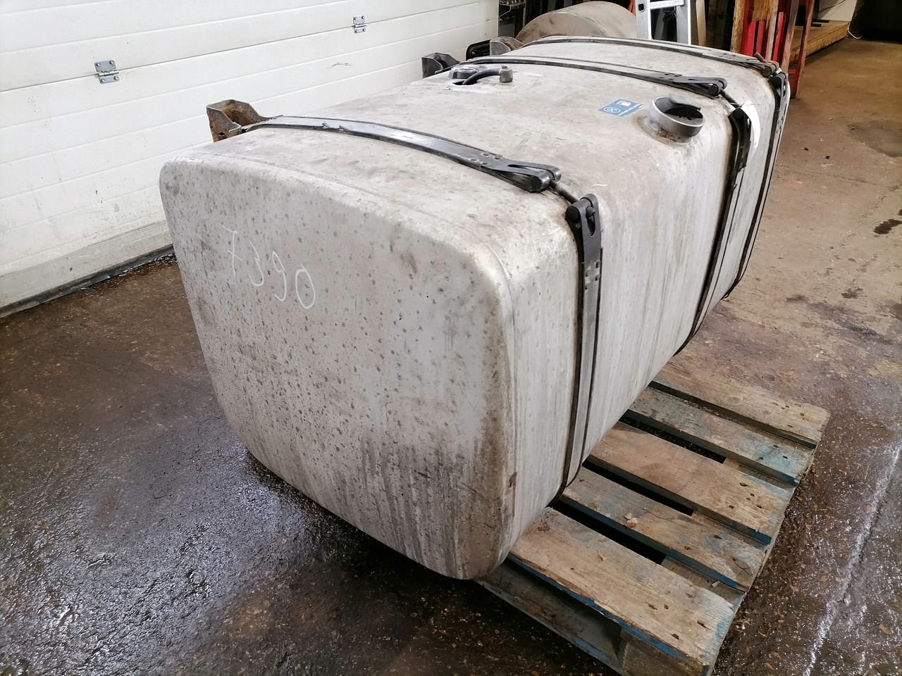 Scania Kütusepaak 500L 1517307 - Brændstoftank for Lastbil: billede 5 Scania Kütusepaak 500L 1517307 - Brændstoftank for Lastbil: billede 5