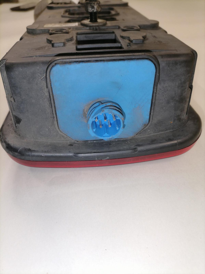 Scania Tagatuli, parem 2129987 - Baglygte for Lastbil: billede 2 Scania Tagatuli, parem 2129987 - Baglygte for Lastbil: billede 2