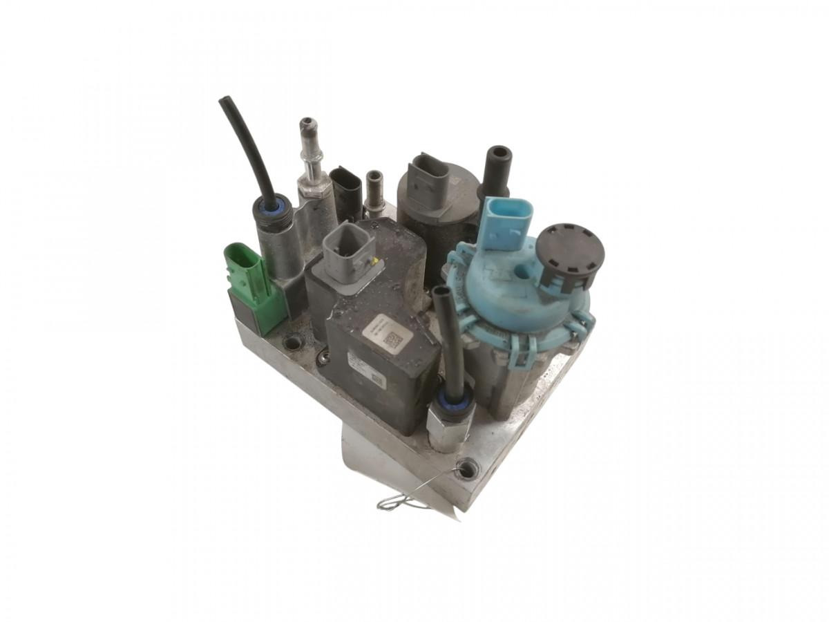 Volvo ADBlue pump 22209517 - Brændstofsystem for Lastbil: billede 1 Volvo ADBlue pump 22209517 - Brændstofsystem for Lastbil: billede 1