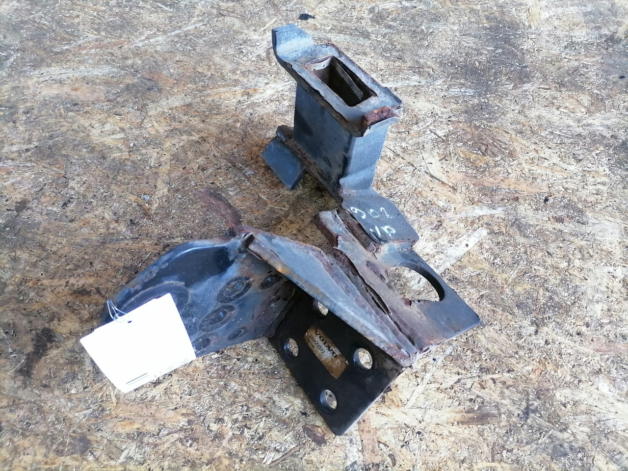 Volvo Bumper bracket 20429577 - Kofanger for Lastbil: billede 2 Volvo Bumper bracket 20429577 - Kofanger for Lastbil: billede 2