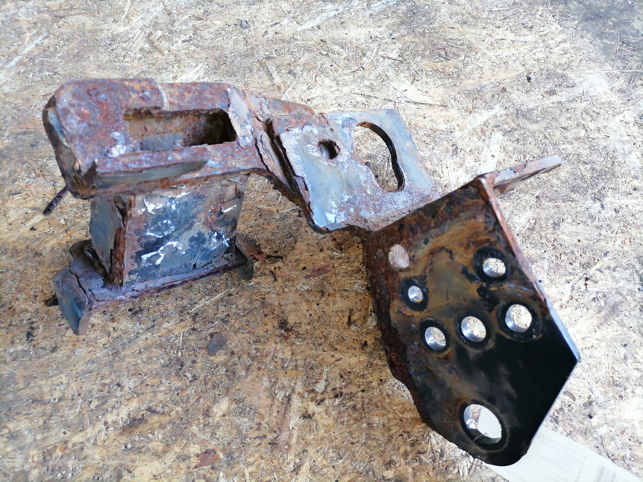 Volvo Bumper bracket 20429580 - Kofanger for Lastbil: billede 2 Volvo Bumper bracket 20429580 - Kofanger for Lastbil: billede 2