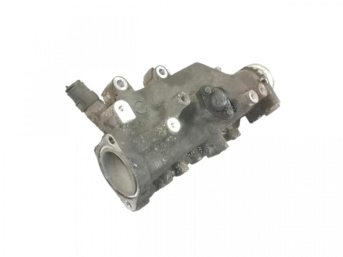 Volvo Coolant pipe 21813121 - Kølesystem for Lastbil: billede 1 Volvo Coolant pipe 21813121 - Kølesystem for Lastbil: billede 1