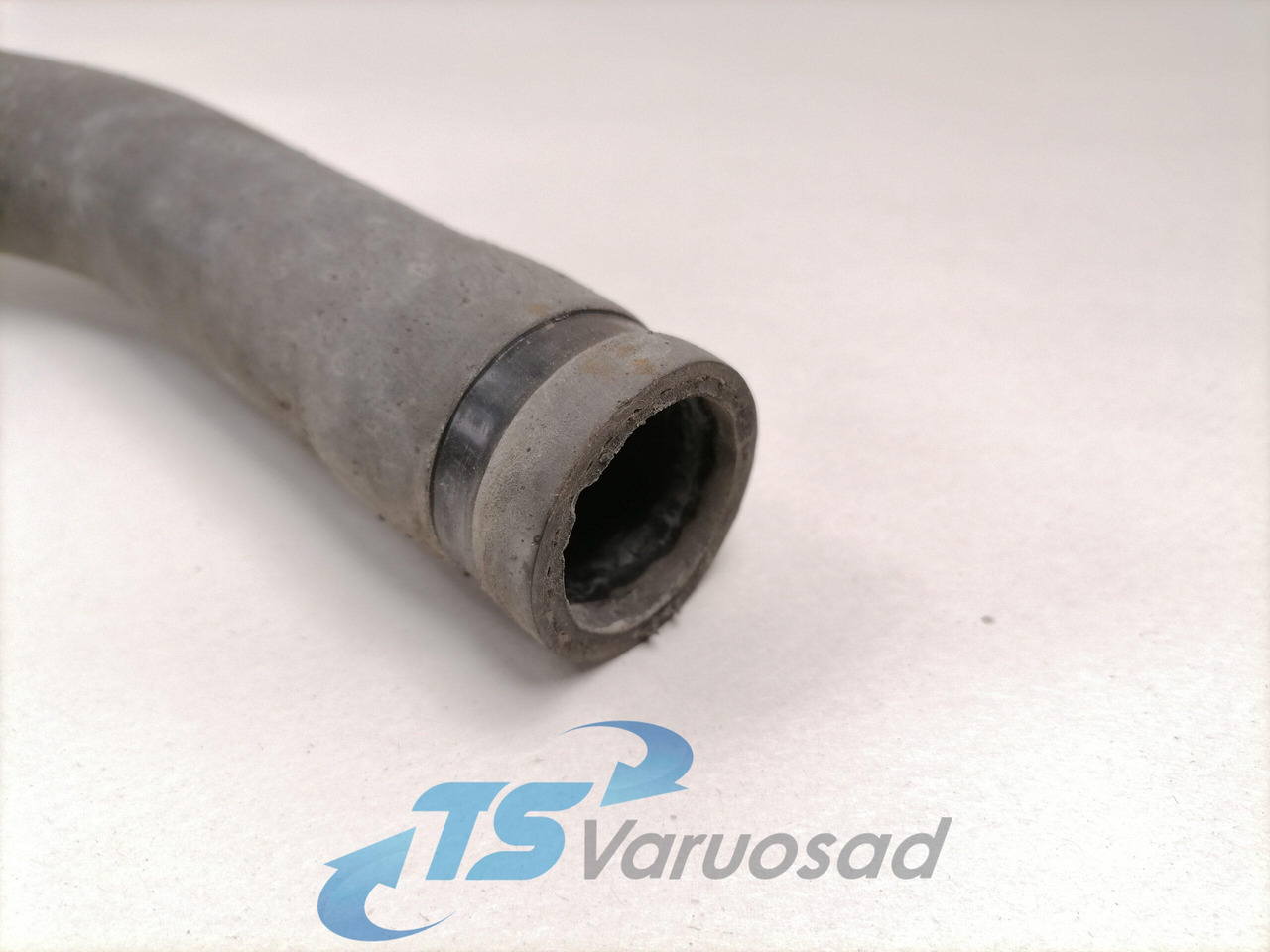 Volvo Cooling pipe 21242536 - Kølesystem for Lastbil: billede 4 Volvo Cooling pipe 21242536 - Kølesystem for Lastbil: billede 4
