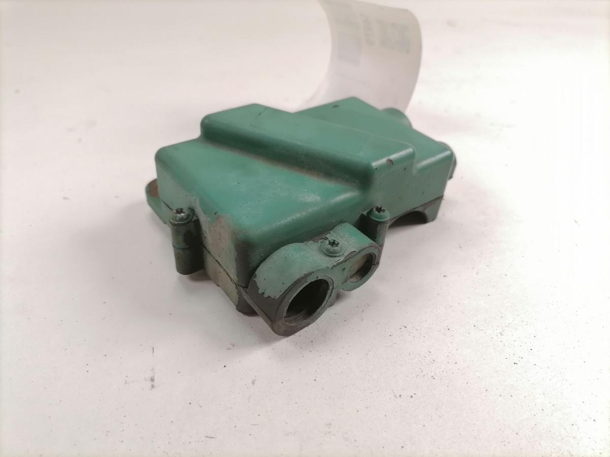 Volvo Juhtmestiku harukarp 04214496 - Sikring for Lastbil: billede 2 Volvo Juhtmestiku harukarp 04214496 - Sikring for Lastbil: billede 2