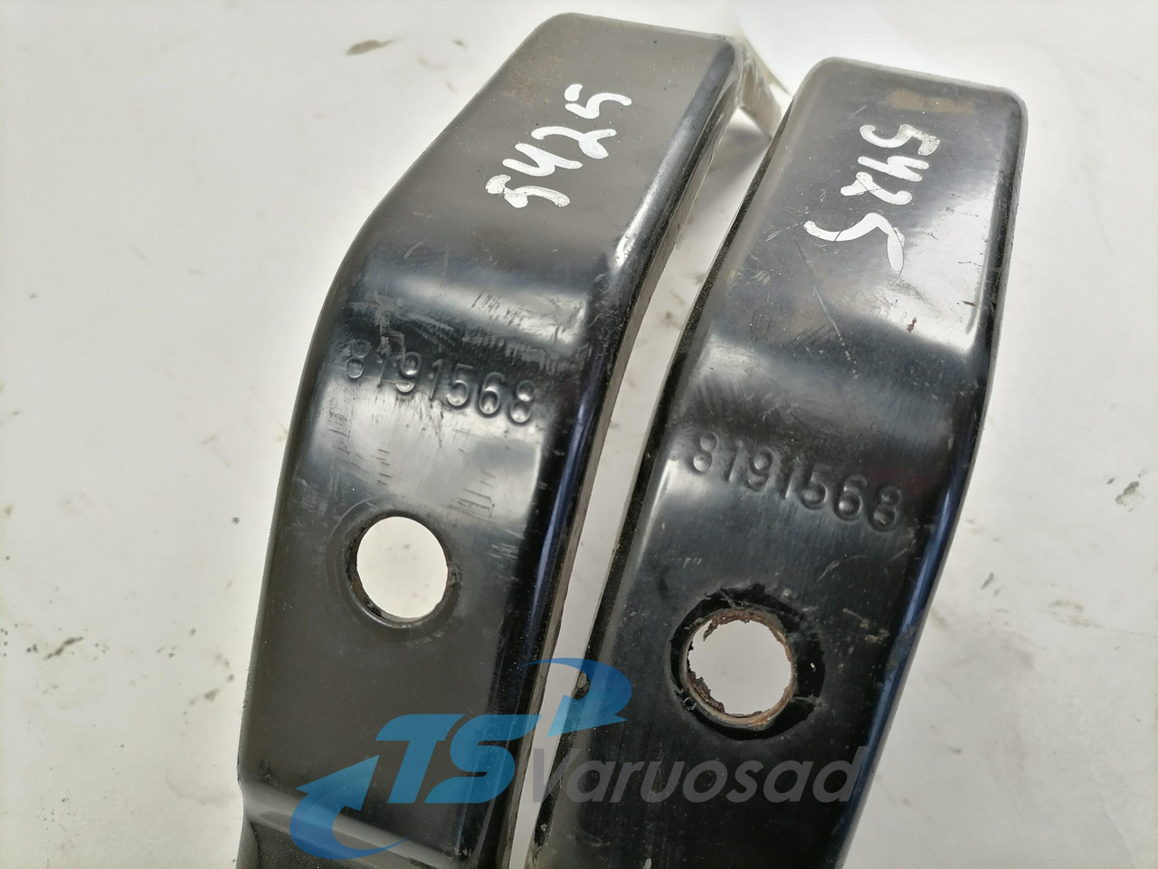 Volvo Kabiini tuulesuunaja kandur 8191568 - Aerodynamikken/ Spoilersæt for Lastbil: billede 2 Volvo Kabiini tuulesuunaja kandur 8191568 - Aerodynamikken/ Spoilersæt for Lastbil: billede 2