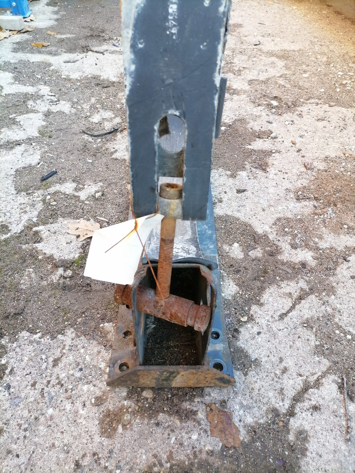 Volvo Kütusepaagi kandur, Volvo 20721537 - Brændstoftank for Lastbil: billede 4 Volvo Kütusepaagi kandur, Volvo 20721537 - Brændstoftank for Lastbil: billede 4