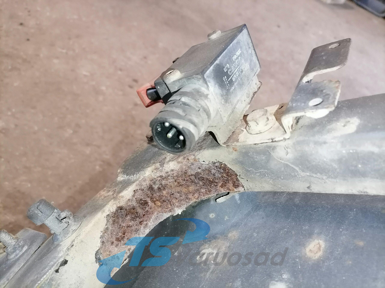 Volvo Poritiib 20453900 - Universaldel for Lastbil: billede 4 Volvo Poritiib 20453900 - Universaldel for Lastbil: billede 4