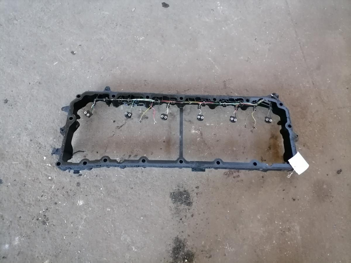 Volvo Vahekaas 21717750 - Motorhoved for Lastbil: billede 2 Volvo Vahekaas 21717750 - Motorhoved for Lastbil: billede 2