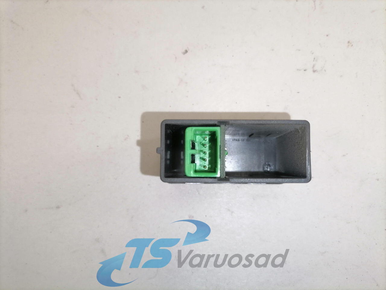 Volvo Volvo AUX pistiku paneel 21079667 - Elektrisk system for Lastbil: billede 3 Volvo Volvo AUX pistiku paneel 21079667 - Elektrisk system for Lastbil: billede 3