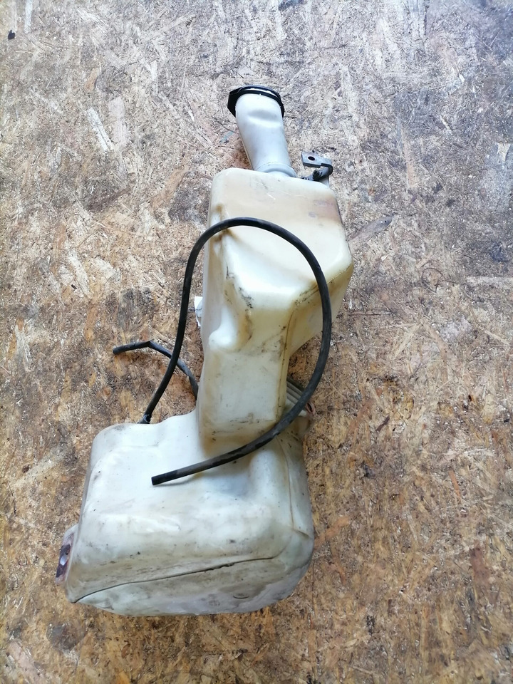Volvo Windscreen washer fluid tank 20382655 - Visker for Lastbil: billede 4 Volvo Windscreen washer fluid tank 20382655 - Visker for Lastbil: billede 4