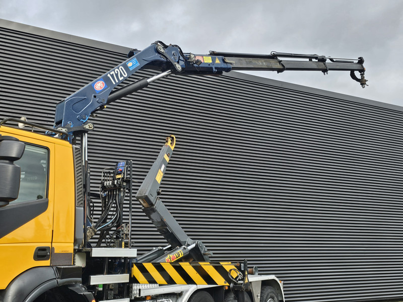 Iveco TRAKKER 380 8X6 / EURO 6 / CRANE + HOOKLIFT - Lastbil kroghejs, Lastbil med kran: billede 3 Iveco TRAKKER 380 8X6 / EURO 6 / CRANE + HOOKLIFT - Lastbil kroghejs, Lastbil med kran: billede 3