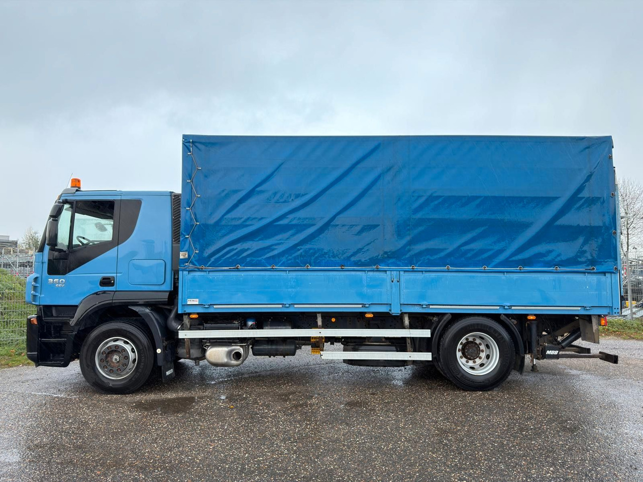 Iveco 190S36/9 Stralis Pritsche & Hebebühne 3 to. TOP - Lastbil med presenning: billede 5 Iveco 190S36/9 Stralis Pritsche & Hebebühne 3 to. TOP - Lastbil med presenning: billede 5