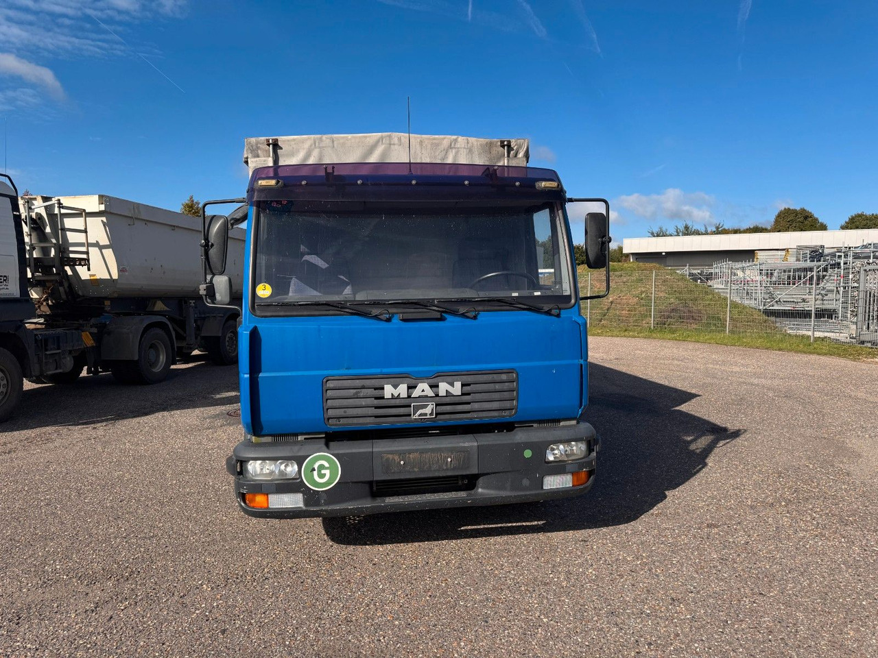 MAN 8.140 4X2 Pritsche Plane Original Km - Varebil med presenning: billede 5 MAN 8.140 4X2 Pritsche Plane Original Km - Varebil med presenning: billede 5