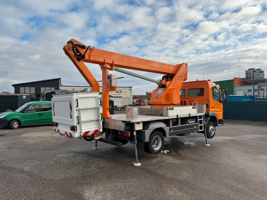 Mercedes-Benz 815 4x2 Hubarbeitsbühne Wumag 170 high 17 m - Lastbil med mandskabslift, Varebil: billede 3 Mercedes-Benz 815 4x2 Hubarbeitsbühne Wumag 170 high 17 m - Lastbil med mandskabslift, Varebil: billede 3