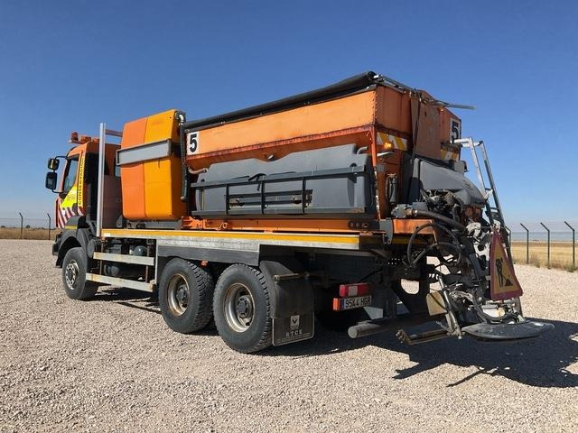 Renault Kerax 430DXI - Snerydningsmaskine: billede 2 Renault Kerax 430DXI - Snerydningsmaskine: billede 2