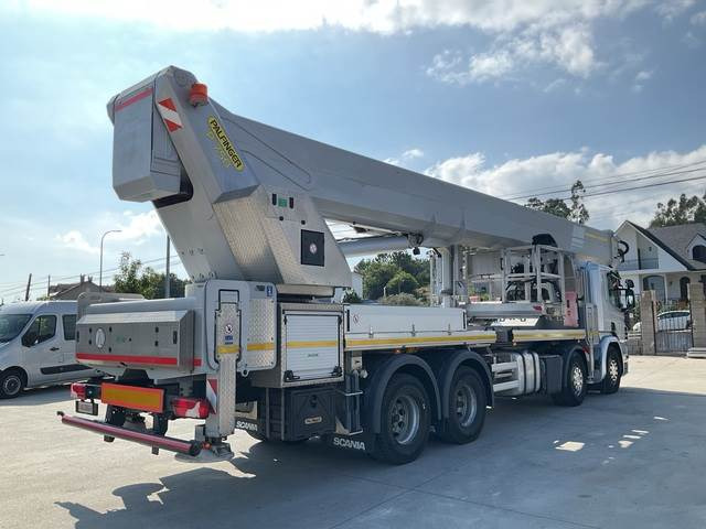 Scania P410LB - Lastbil med mandskabslift: billede 3 Scania P410LB - Lastbil med mandskabslift: billede 3