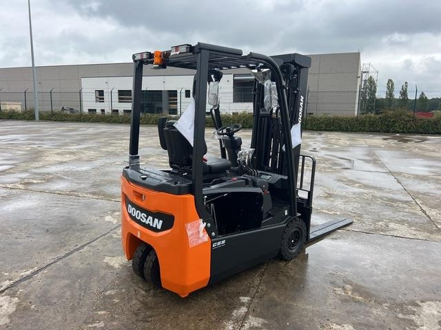 Doosan B15T-7 PLUS - El gaffeltruck: billede 3 Doosan B15T-7 PLUS - El gaffeltruck: billede 3