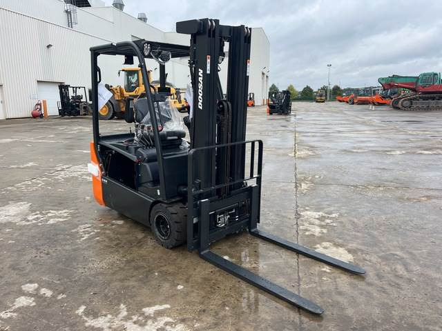 Doosan B20T-7 PLUS - El gaffeltruck: billede 4 Doosan B20T-7 PLUS - El gaffeltruck: billede 4