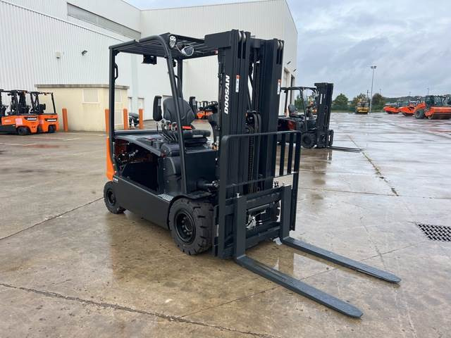 Doosan B30X-7 PLUS - El gaffeltruck: billede 4 Doosan B30X-7 PLUS - El gaffeltruck: billede 4