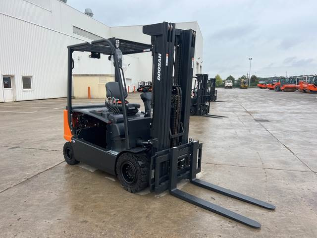Doosan B35X-7 PLUS - El gaffeltruck: billede 4 Doosan B35X-7 PLUS - El gaffeltruck: billede 4