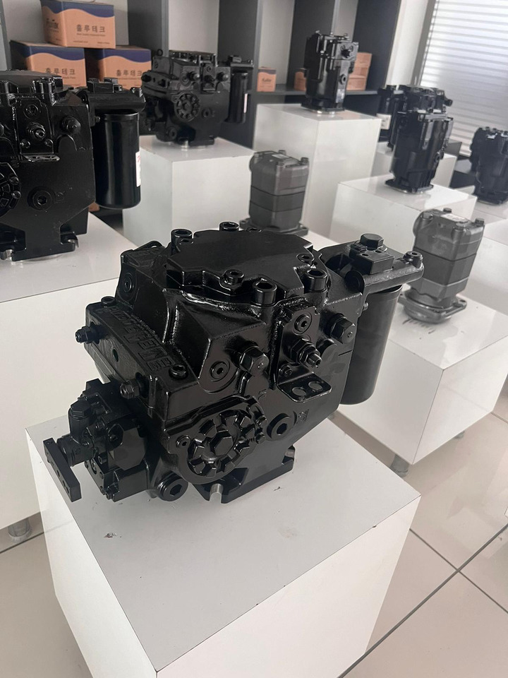 DANFOSS H1P100R B AM1C1ND3HF4NNL42L42 DM26 H1 - Hydraulikpumpe for Entreprenørmaskin: billede 1 DANFOSS H1P100R B AM1C1ND3HF4NNL42L42 DM26 H1 - Hydraulikpumpe for Entreprenørmaskin: billede 1