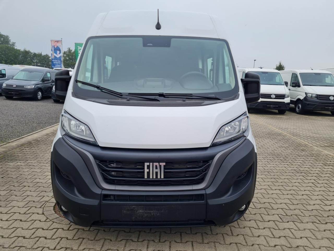 Fiat Ducato 35 Kasten Doka 7-Sitze 2x Schiebetür Maxi L2H2 - Varevogn, Mandskabsbil: billede 2 Fiat Ducato 35 Kasten Doka 7-Sitze 2x Schiebetür Maxi L2H2 - Varevogn, Mandskabsbil: billede 2