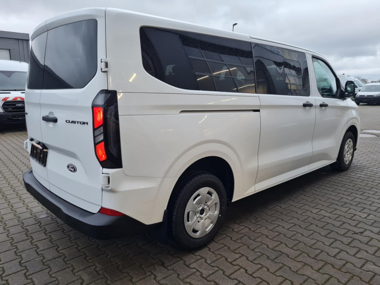 Ford Transit Custom Kombi 320 L2 Trend 9 Sitze KAMERA - Minibus, Persontransport: billede 4 Ford Transit Custom Kombi 320 L2 Trend 9 Sitze KAMERA - Minibus, Persontransport: billede 4