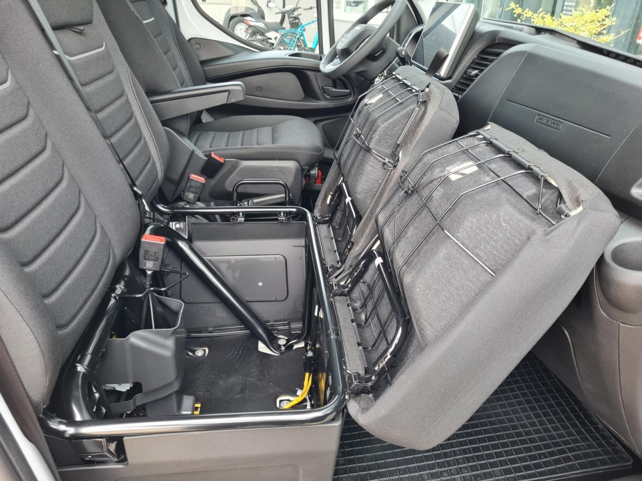 Varebil med kasse Iveco DAILY 35S18 Koffer Automatik ALU KAMERA NAVI TEMPOMAT: billede 19 Varebil med kasse Iveco DAILY 35S18 Koffer Automatik ALU KAMERA NAVI TEMPOMAT: billede 19